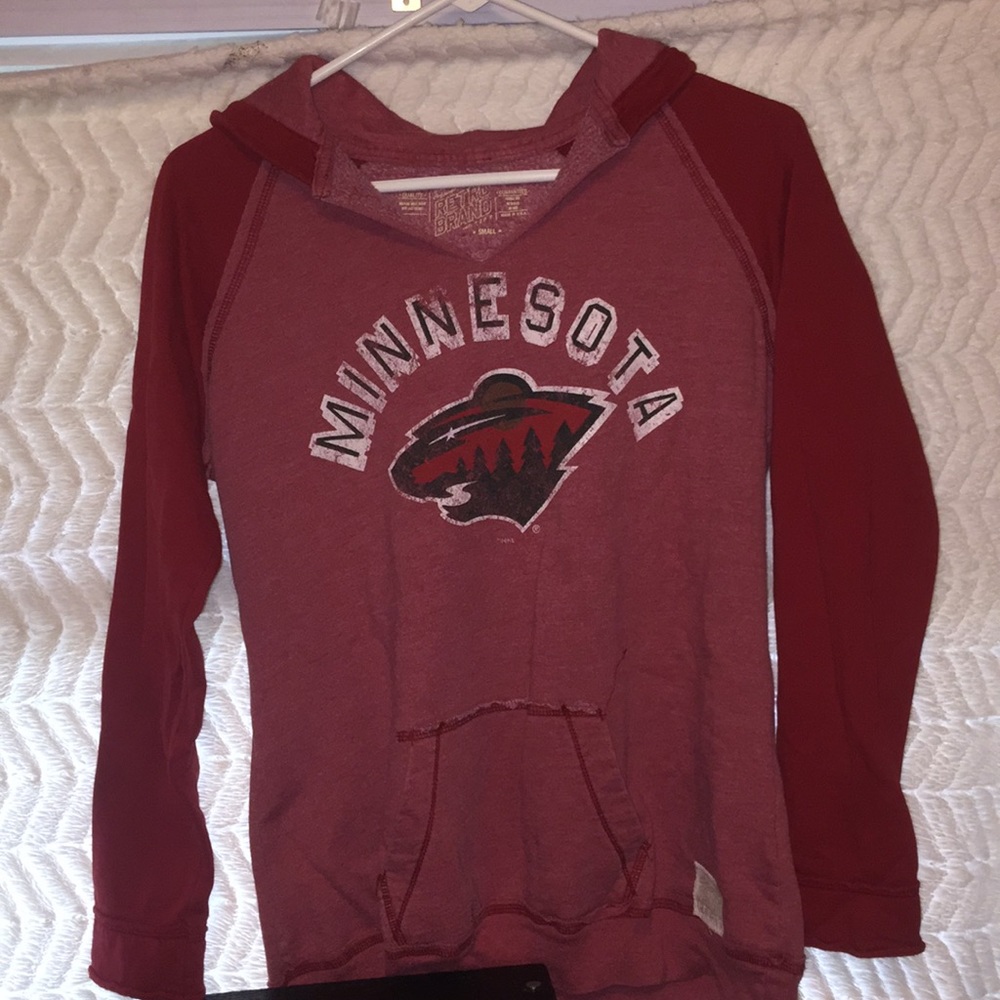 Red Minnesota Wild sweat shirt